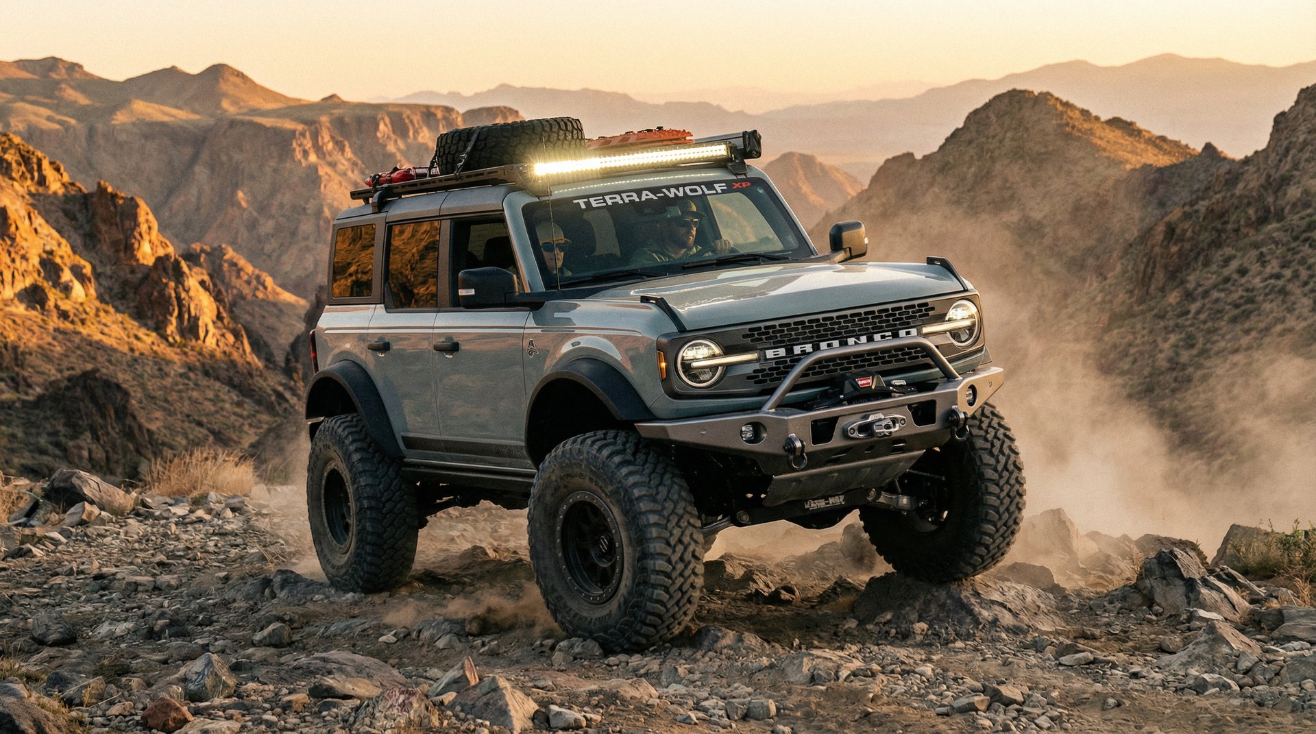 四虎越野车视频演示