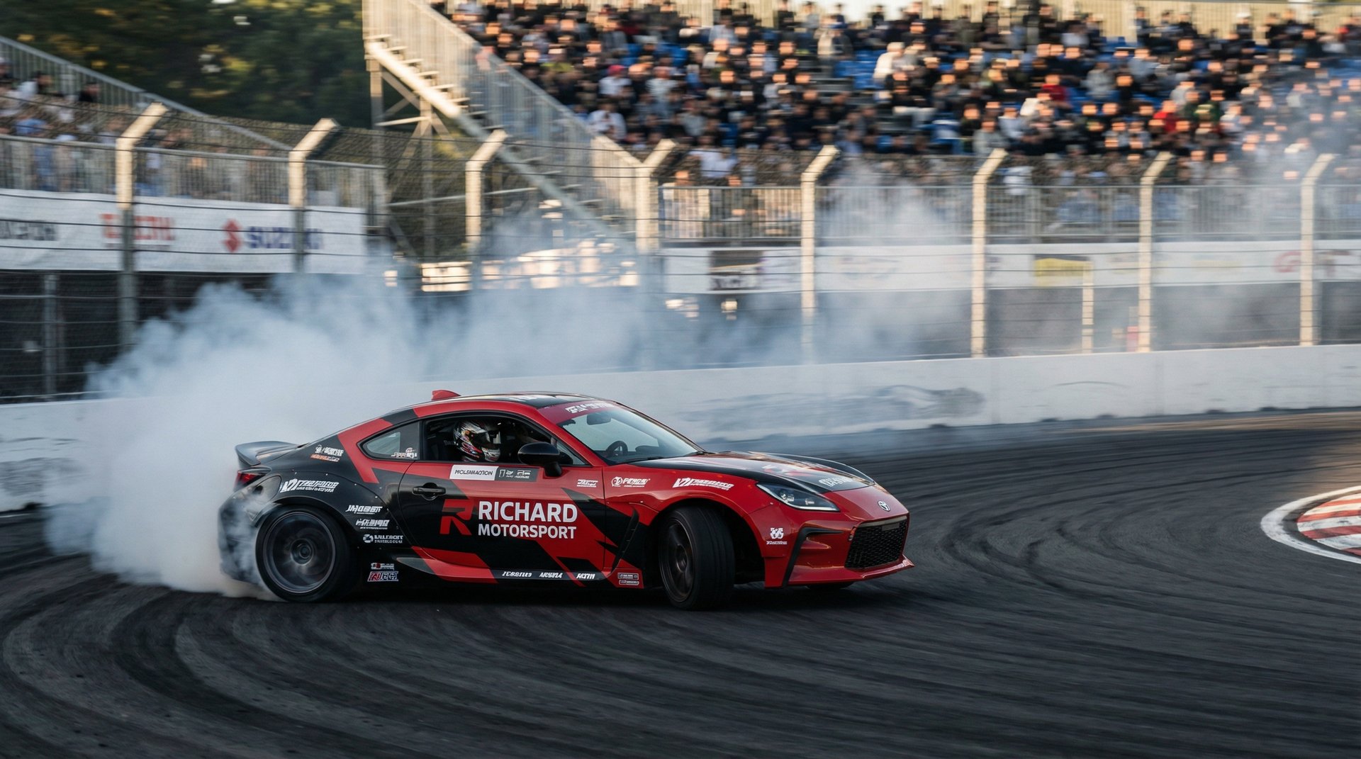 四虎汽车解说赛道视频